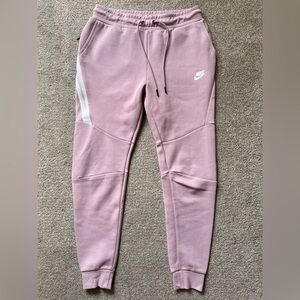 Women’s Nike Tech Fleece Joggers NWOT Size Small